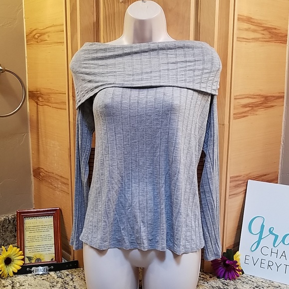ezra Sweaters - Ezra heather gray off shoulder light sweater GUC L